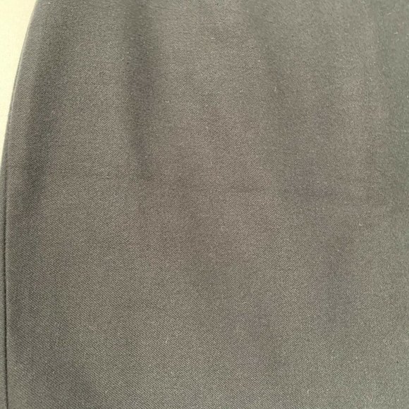 Banana Republic Women Skirt Size 4 Black Mini Zip Up Back Slip - Picture 2 of 8